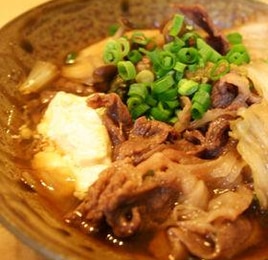豆腐と牛肉のすき焼き風煮込み